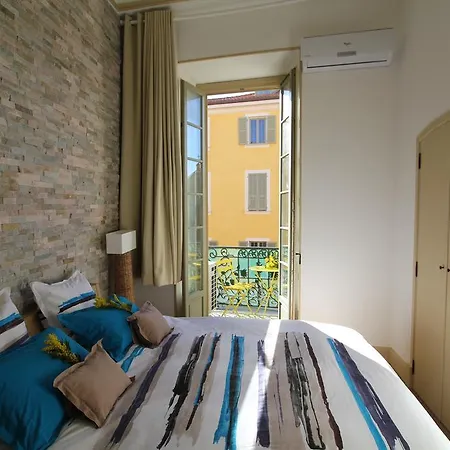 Aparthotel Garibaldi 4*